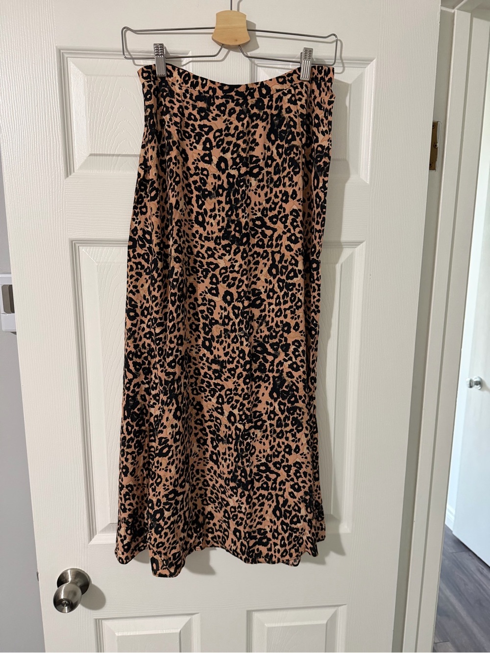 Wilfred Leopard Print Maxi Skirt in Tan and Black